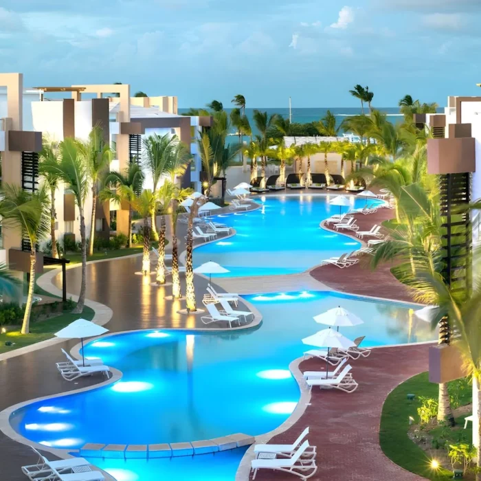 1727260992_Fotos web EMEXS - NOTICIAS (62).thigh